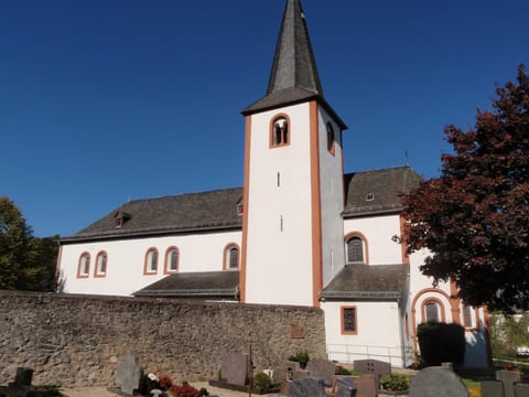 Resi Lux in Niederehe