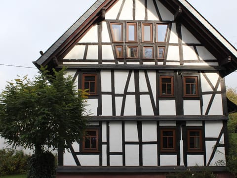 Romantisches Fachwerkhaus zwischen Rhein und Mosel