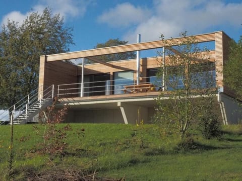 Exklusives Ferienhaus mit Terrasse und Garten