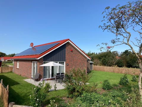 in Sehestedt mit Garten