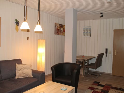 Renovierte Ferienwohnung in Jade