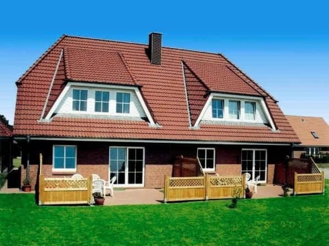 mit Terrasse