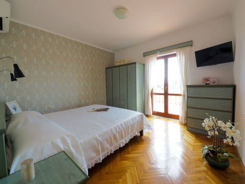 Villa "Antonija" mit Garten, Grill und Terrasse