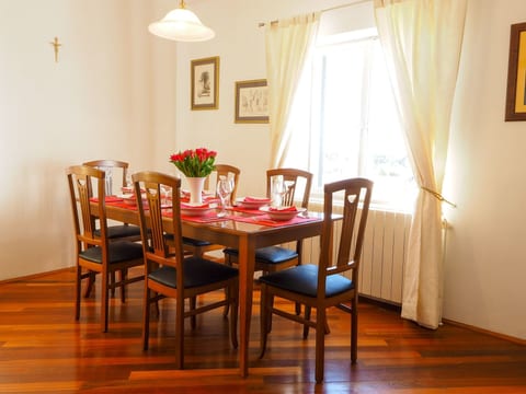 Villa "Antonija" mit Garten, Grill und Terrasse