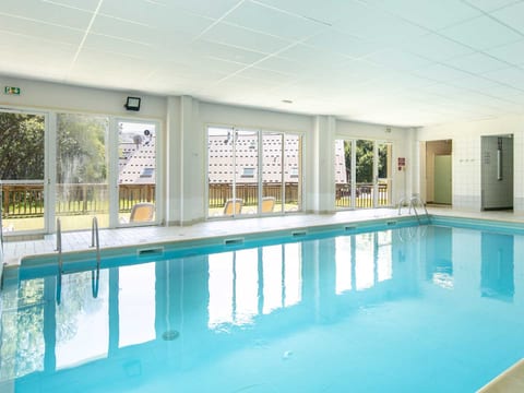 Pool Indoor