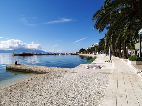 Gesamte Wohnung in Gradac mit Möbliertem Balkon