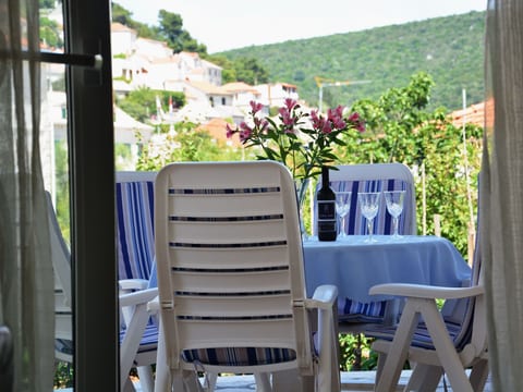 "Mladinic A1" mit Terrasse