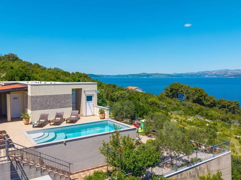 Vila Vita - 200m vom Strand mit beheiztem Pool