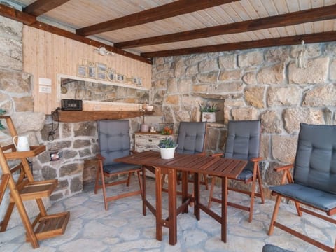 "Villa Tiho"