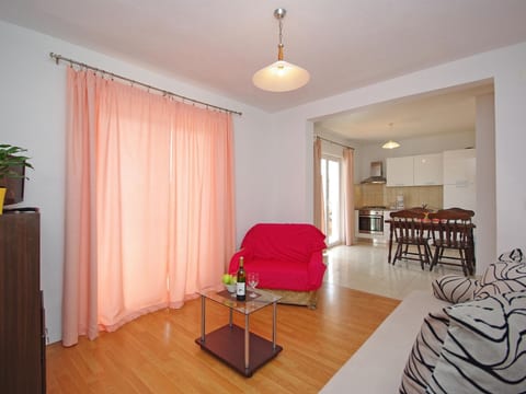 Apartment mit einem Schlafzimmer in der zweiten Etage