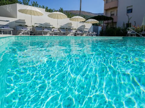 für 4 Personen ca. 46 m² in Podstrana, Dalmatien (Gespanschaft Split-Dalma