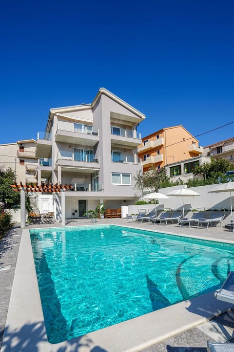 für 4 Personen ca. 44 m² in Podstrana, Dalmatien (Gespanschaft Split-Dalma
