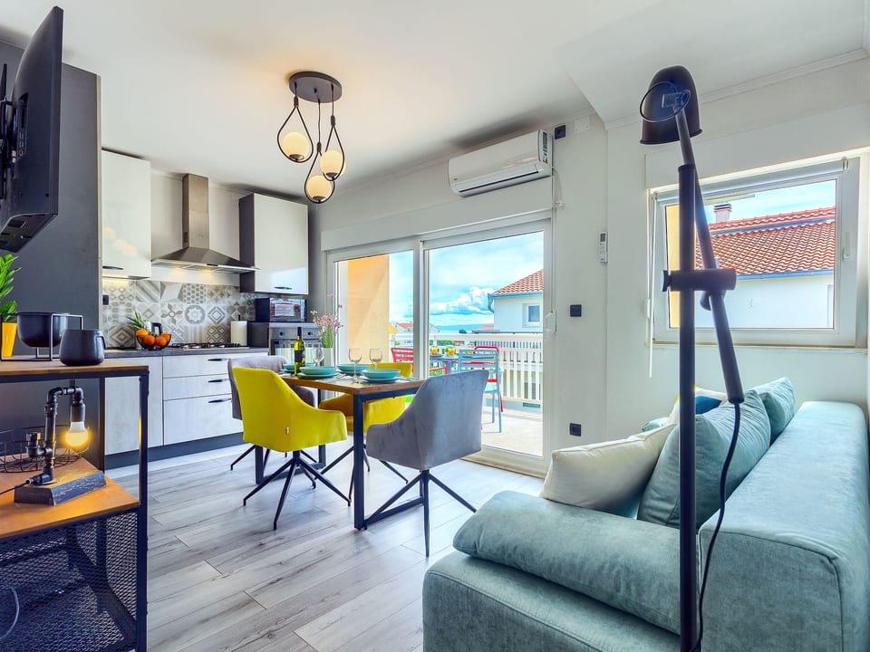Brandneue Design-Wohnung mit großer Terrasse - Kaštel Novi