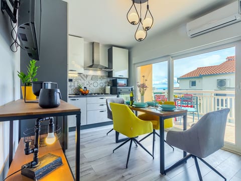 Brandneue Design-Wohnung mit großer Terrasse