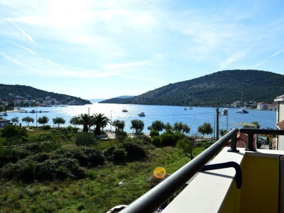 Marino - Vinišće