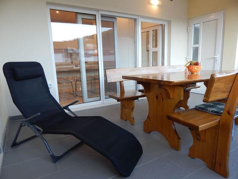 Idyllische, moderne Ferienwohnung direkt am Meer