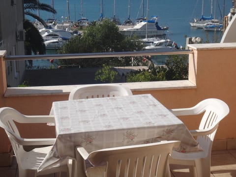 Wohnung mit Blick auf das Wasser