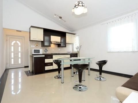 Ferienapartment mit Balkon für fünf Personen