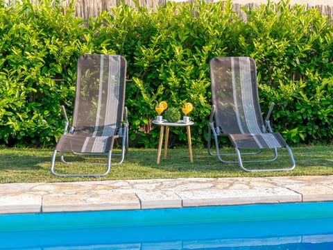 in Posedarje mit großem Garten