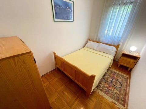 Appartement in Šmrika mit Terrasse und Grill