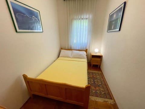 Appartement in Šmrika mit Terrasse und Grill