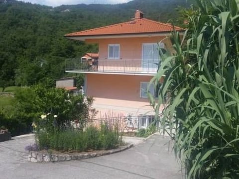 für 5 Personen ca. 90 m² in Opatija-Pobri, Kvarner Bucht (Gespanschaft Pri