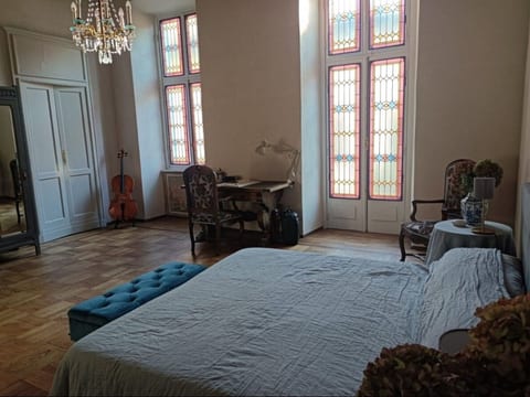 Historic house "3 minutes to Palazzo Reale"