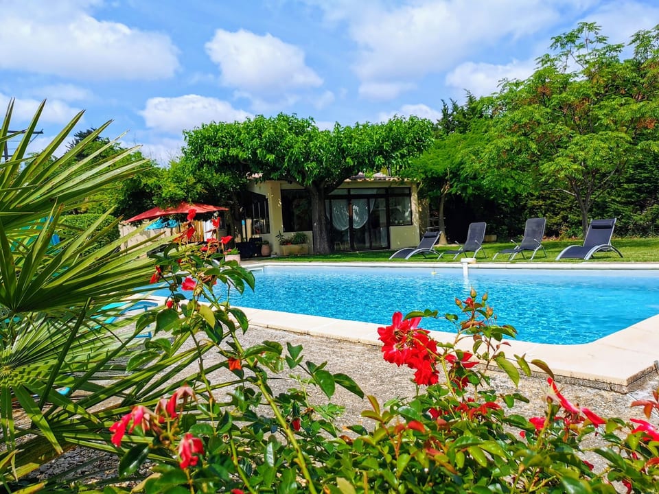 auf dem Land mit Pool - Bédarrides