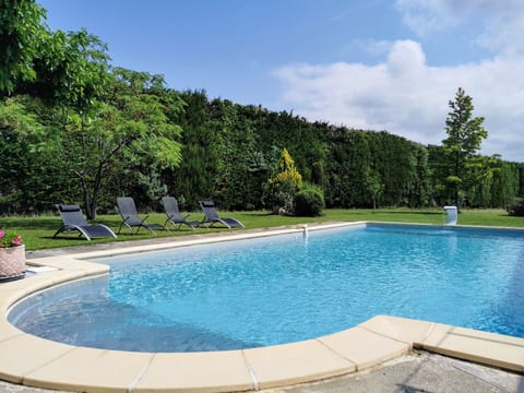 auf dem Land mit Pool