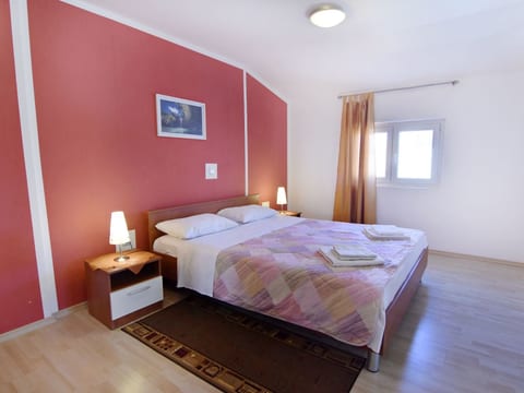 Apartment mit zwei Schlafzimmern und Meerblick in Zambratija