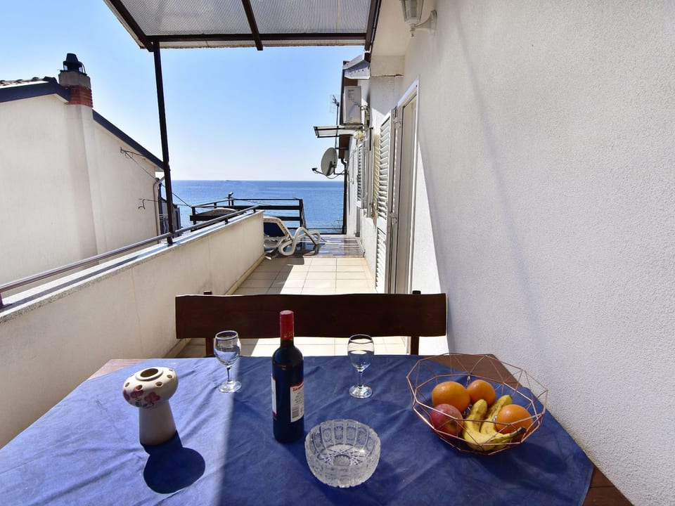 Apartment mit zwei Schlafzimmern und Meerblick in Zambratija - Zambratija
