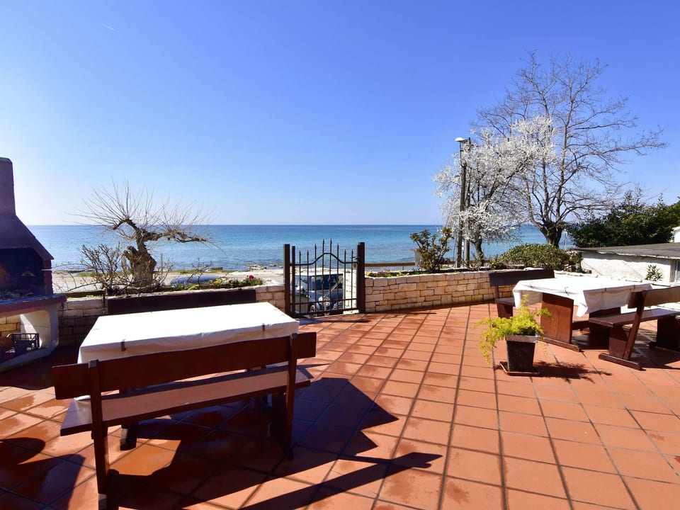 Appartement in Zambratija mit Schöner Terrasse - Zambratija