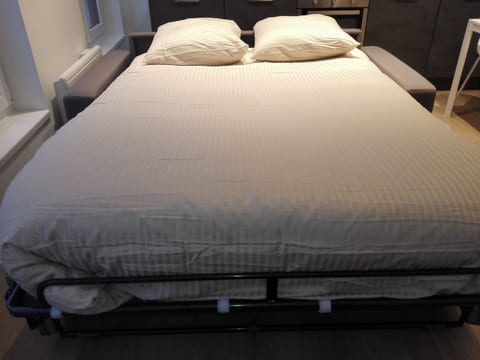 T2 Helle Stadtzentrum Voltaire Zimmer Hof