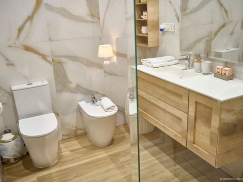 Neue Luxus-Suiten im Stadtzentrum von Bilbao, kostenloses Parken