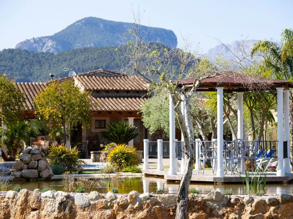 Finca mit Tennisplatz und Schwimmbad - Binissalem