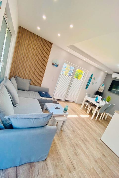 Modernes Ferienhaus in Dziwnówek mit Großem Grill