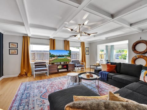2BR - 2 bath Beheizter Pool- Familien-Haustierfreundlicher Spaß