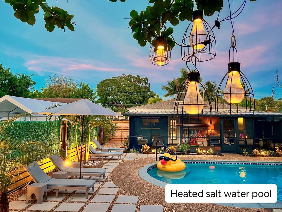 2BR - 2 salles de bain Piscine chauffée - Amusement familial et acceptant les animaux de compagnie - Fort Lauderdale