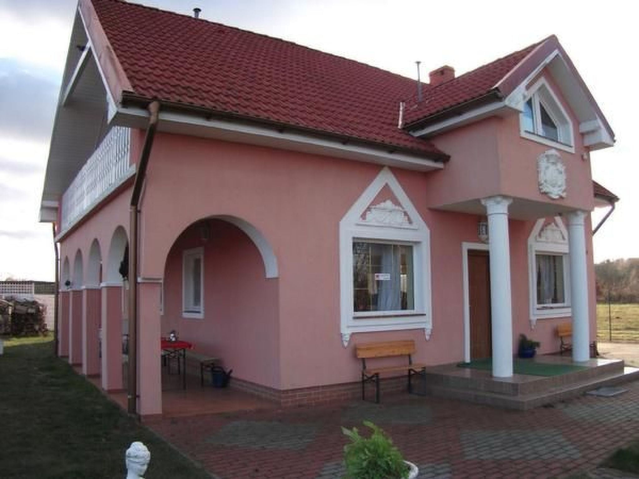 Gemütliches Rosarotes Ferienhaus