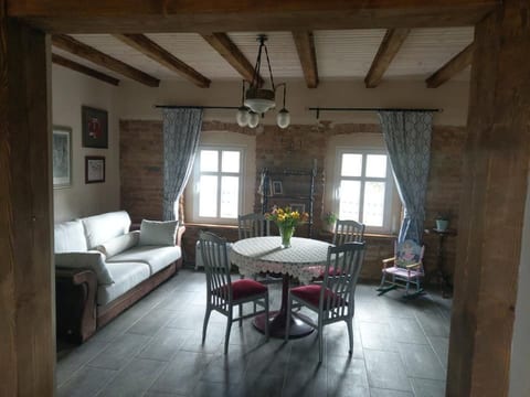Ganzes Haus zur alleinigen Nutzung im Herzen des Zielonka-Waldes