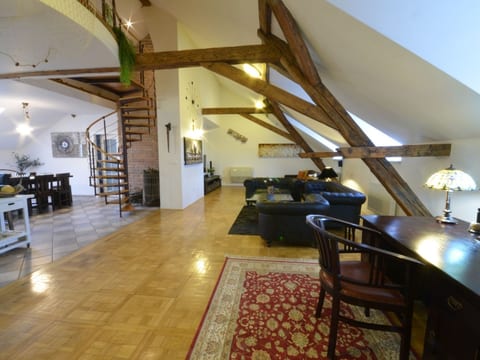 Apartment mit Waschmaschine und Geschirrspüler