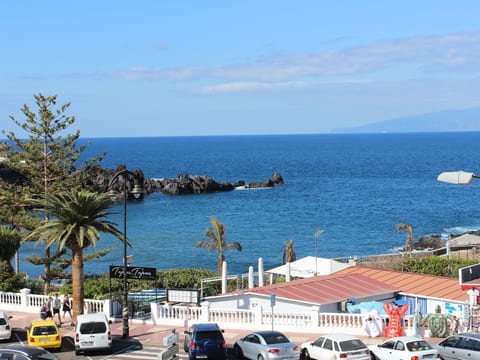 Große Wohnung in Puerto De Santiago und Meerblick