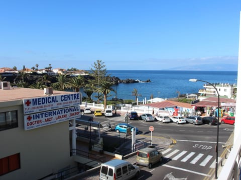 Große Wohnung in Puerto De Santiago und Meerblick