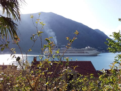 Ruhiger Ort im Herzen einer Bucht