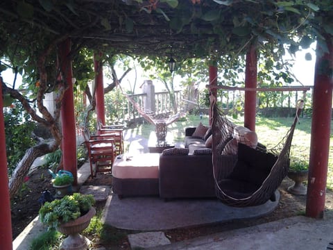 "Hrabri Vuk" mit Garten und Terrasse