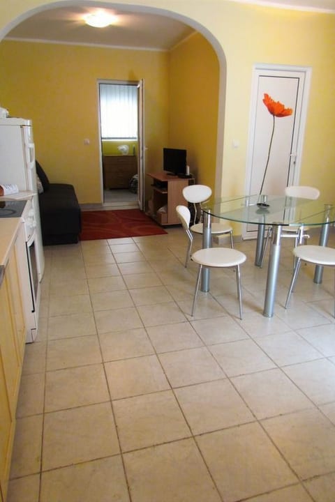 für 4 Personen ca. 50 m² in Budva, Adriaküste Montenegro (Küste um Budva)