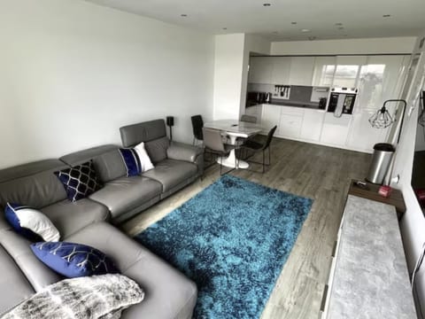 für 2 Personen ca. 300 m² in London-Harrow, London