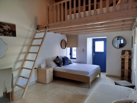 "Großvaters Haus", ein 150 Jahre altes Steinhaus