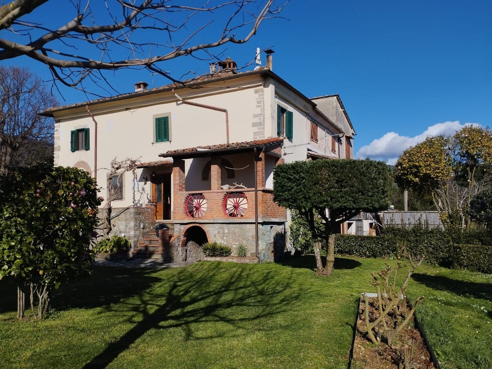 Casale Colle Belvedere - Lucca