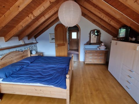 Chalet in den sonnigen Schweizer Südalpen